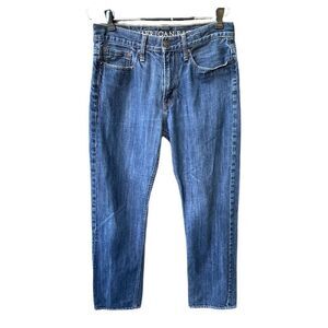 American Eagle men’s size 30/32 relaxed fit straight leg jeans.
